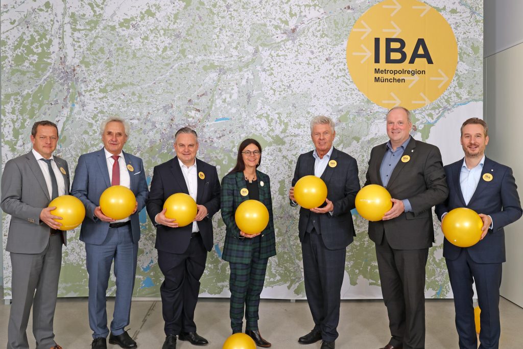 Die Gründungsgesellschafter der IBA-GmbH